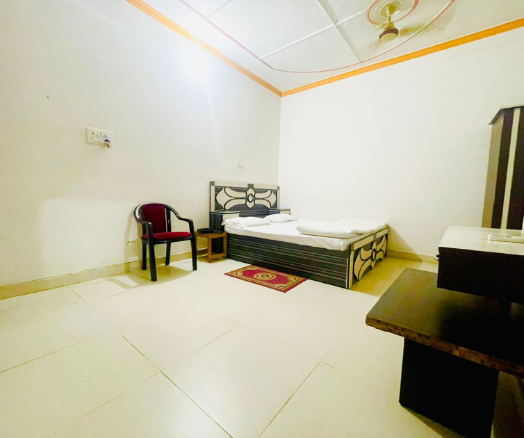 best budget hotels in ayodhya near ram mandir